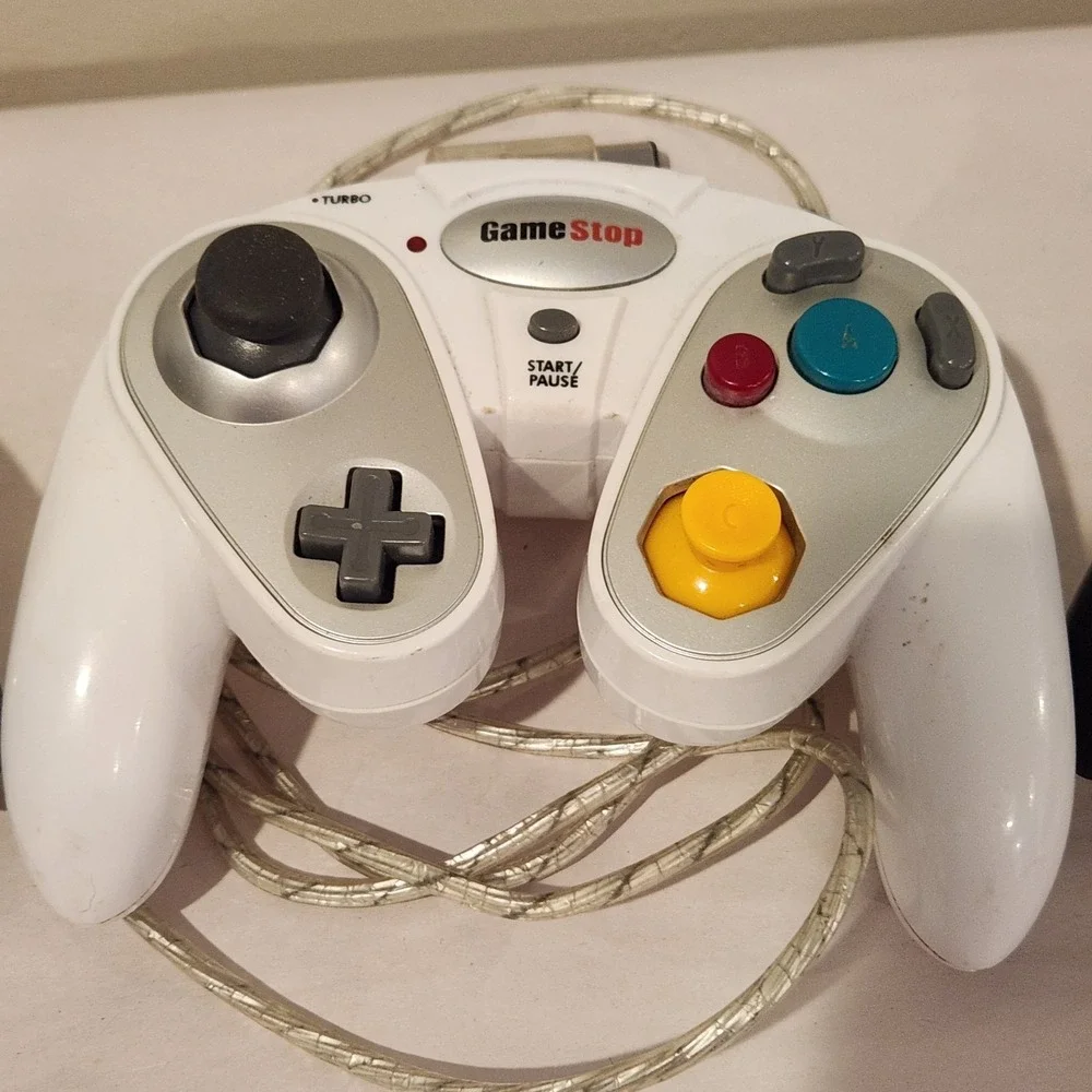 Nintendo GameCube Controller - GameStop Brand Lot Of 3 Controllers Untested*
